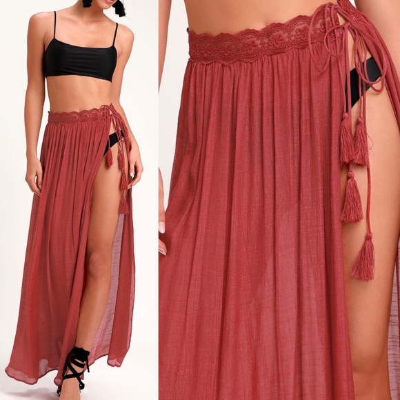 Lulus Other - 🆕 Lulu’s Brick Red Lace Swim Cover Up